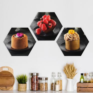 Alu-Dibond hexagon - Chocolate mini cake with raspberries