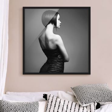Framed poster - Elegant Silhouette