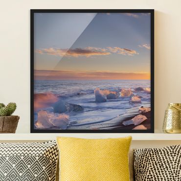 Framed poster - Chunks Of Ice On The Beach Iceland