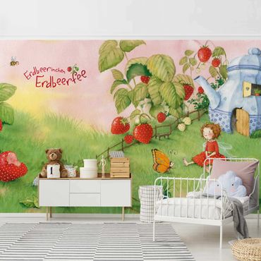 Wallpaper - Little Strawberry Strawberry Fairy - In The Garden