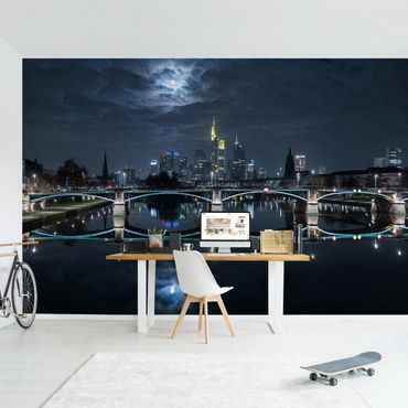 Wallpaper - Frankfurt At Full Moon