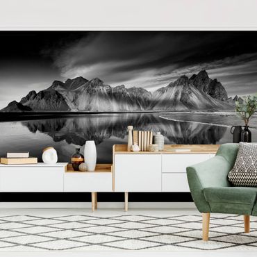 Wallpaper - Vesturhorn In Iceland