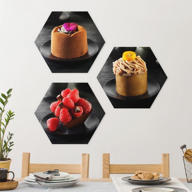 Forex hexagon - Chocolate mini cake with raspberries