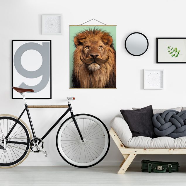 Fabric print with poster hangers - Lion With Beard