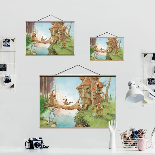 Fabric print with poster hangers - Vasily Raccoon - Vasily And Family Fox
