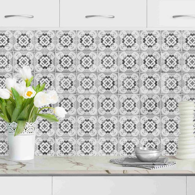 Kitchen splashback black and white Portuguese Vintage Ceramic Tiles - Tomar Black And White