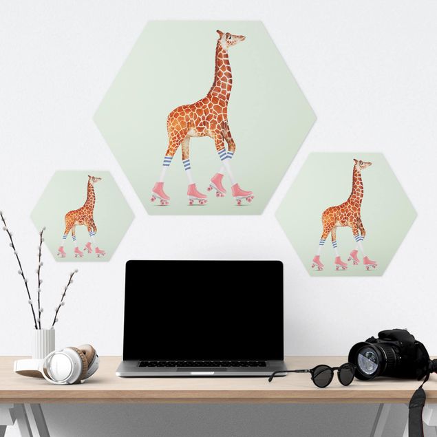 Alu-Dibond hexagon - Giraffe With Roller Skates
