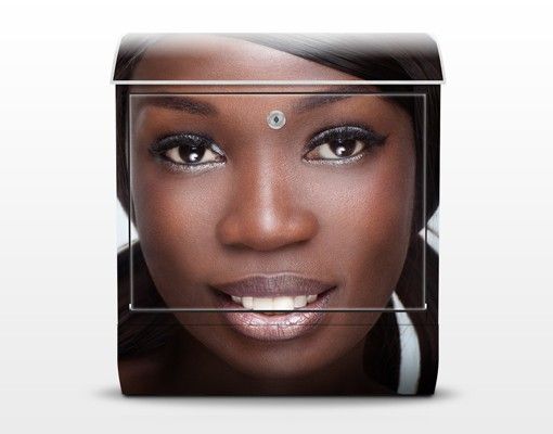 Letterbox - Black Beauty Close Up