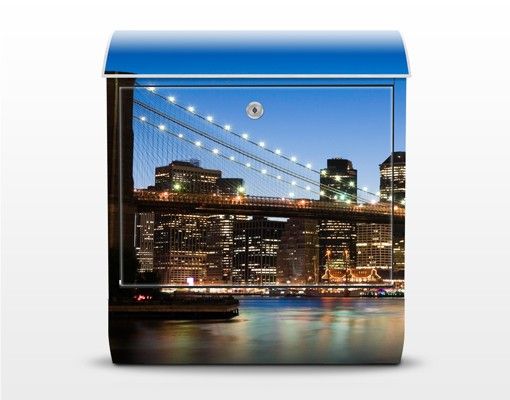 Letterbox - Brooklyn Bridge In New York