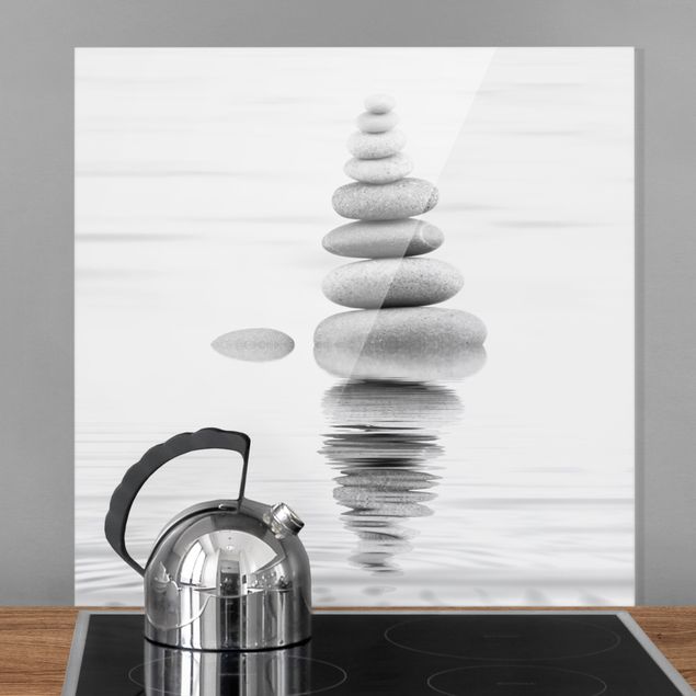 Glass splashback stone Stone Tower In The Water Black And White