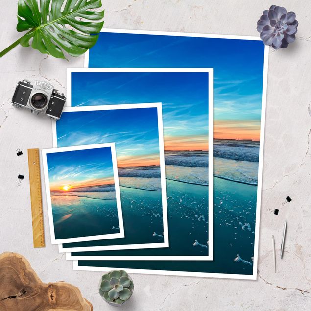 Poster beach - Romantic Sunset By The Sea