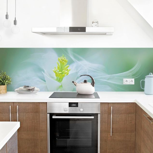 Kitchen wall cladding - White Aquilegia