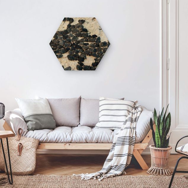 Hexagon Picture Wood - Wall With Black Stones