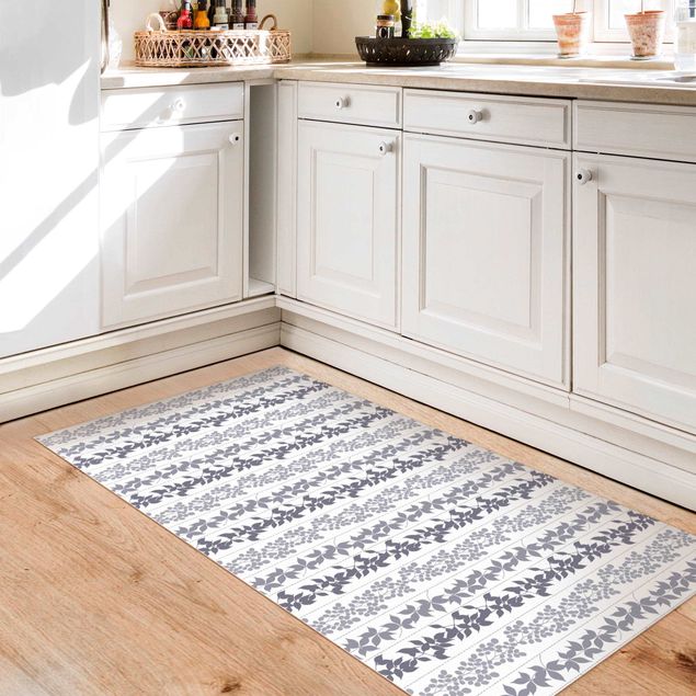 Runner rugs Leaf Silhouettes With Stripes