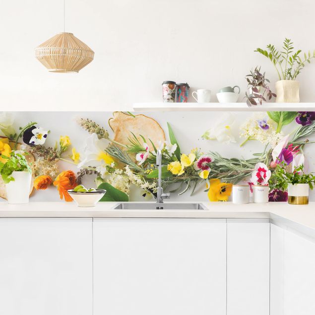 Kitchen splashbacks Fresh Herbs With Edible Flowers