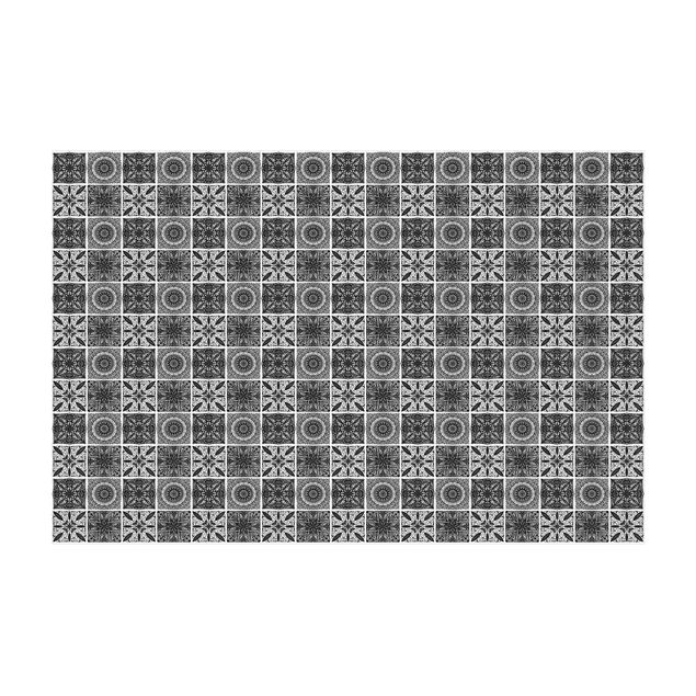 gray rug Oriental Mandala Pattern Mix In Black With Glitter Look