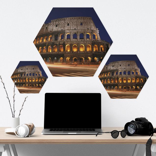 Forex hexagon - Colosseum in Rome at night