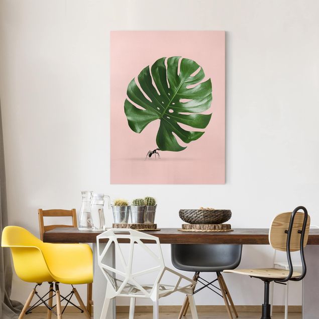 Canvas print - Ant With Monstera Leaf