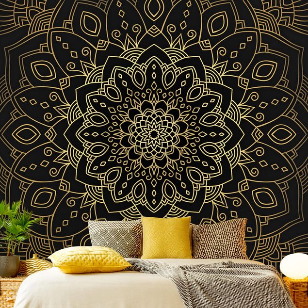 Wallpaper - Mandala Flower Pattern Gold Black
