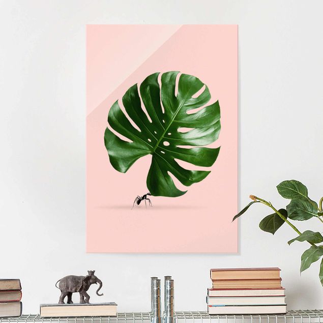 Glass print - Ant With Monstera Leaf