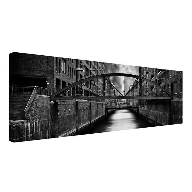 Print on canvas - The Other Part Of Hamburg