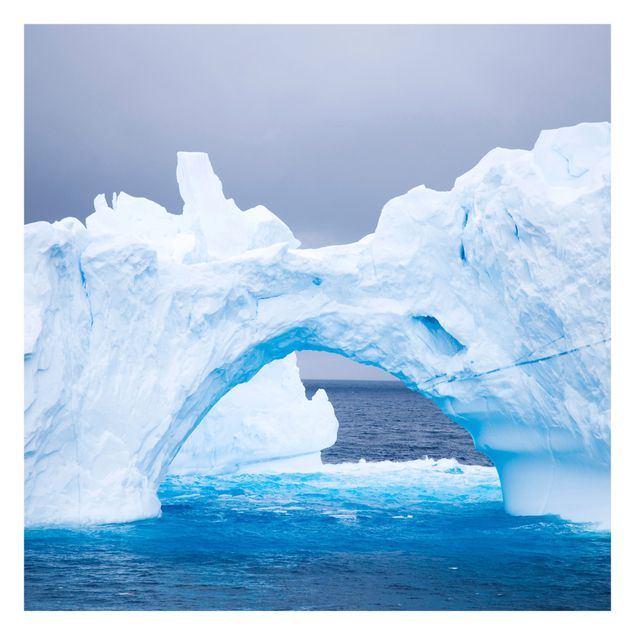 Wallpaper - Antarctic Iceberg