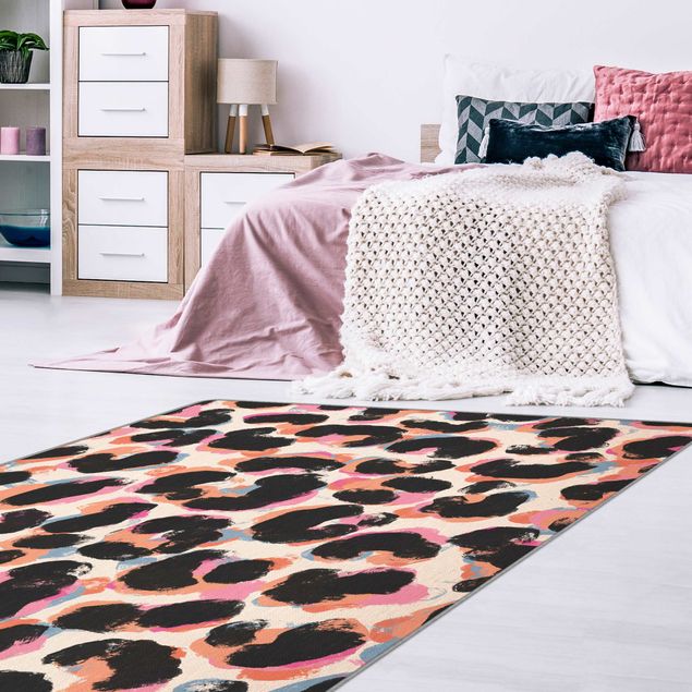 Anthracite rug Candy Coloured Leopard Pattern