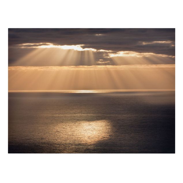 Print on canvas - Sun Beams Over The Ocean
