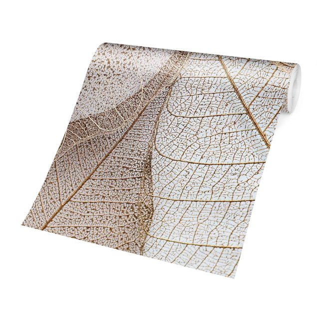 Walpaper - Delicate Leaf Structure In Gold