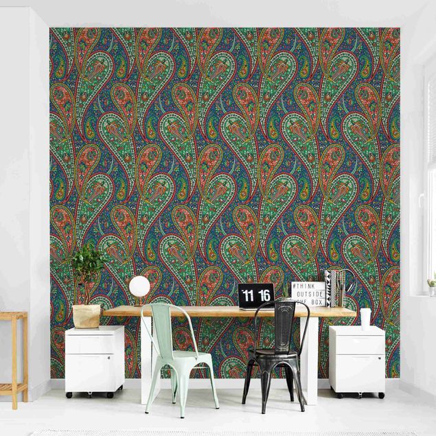 Wallpaper - Filigree Paisley Design