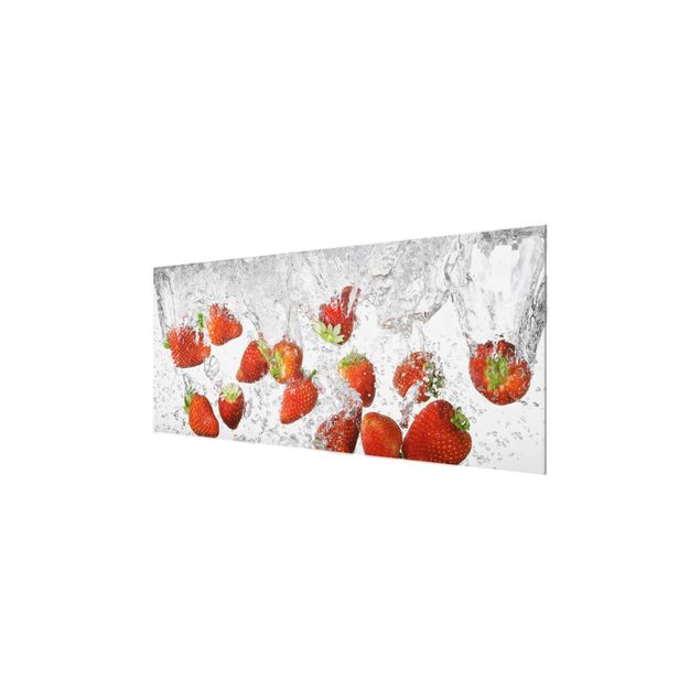 Glass print - Fresh Strawberries In Water