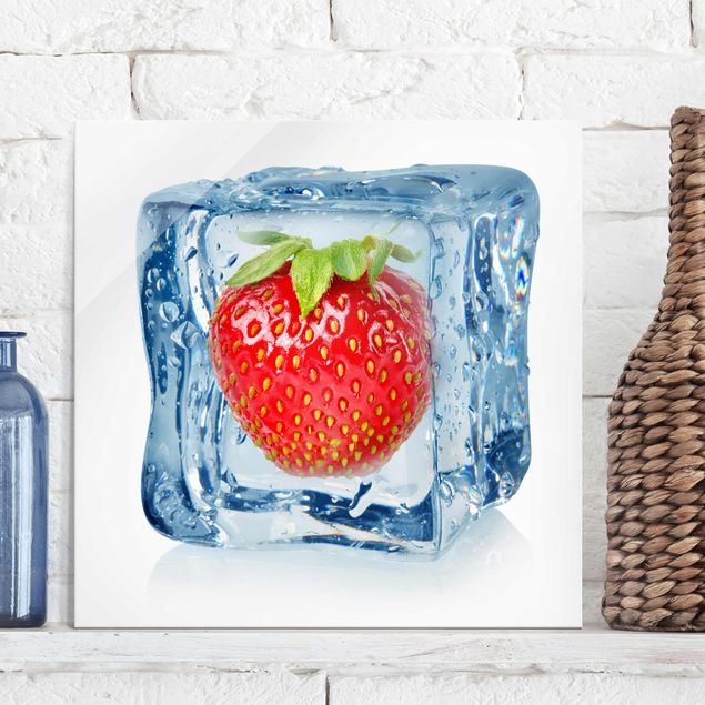 Glas Magnettafel Strawberry In Ice Cube