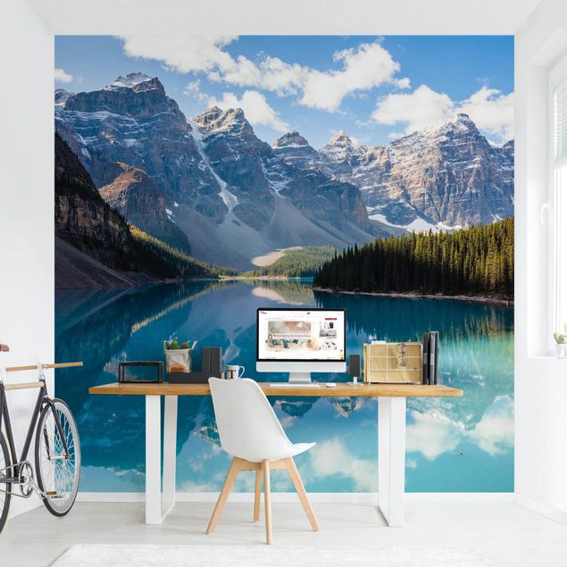 Wallpaper - Crystal Clear Mountain Lake