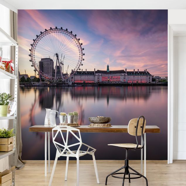 Wallpaper - London Eye at Dawn