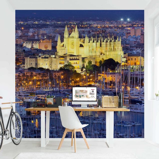Wallpaper - Palma De Mallorca City Skyline And Harbor