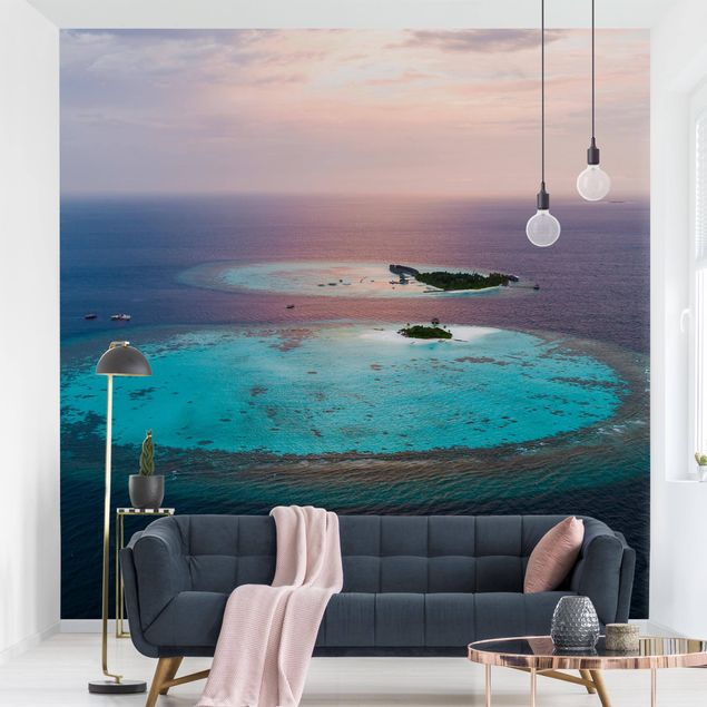 Matteo Colombo prints Paradise In Mid Ocean