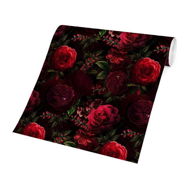 Wallpaper - Red Roses In Front of Black