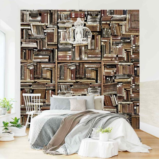 Wallpaper - Shabby Wall Of Books