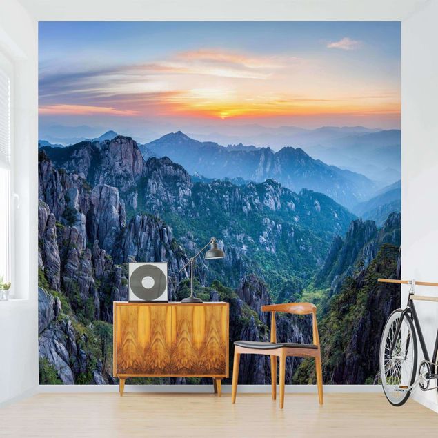 Wallpaper - Rising Sun Over The Huangshan Mountains