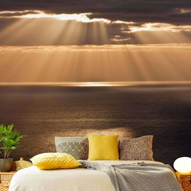 Wallpaper - Sun Beams Over The Ocean