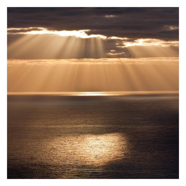 Wallpaper - Sun Beams Over The Ocean