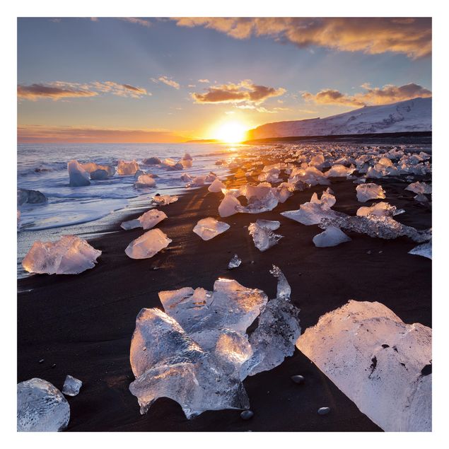 Wallpaper - Chunks Of Ice On The Beach Iceland
