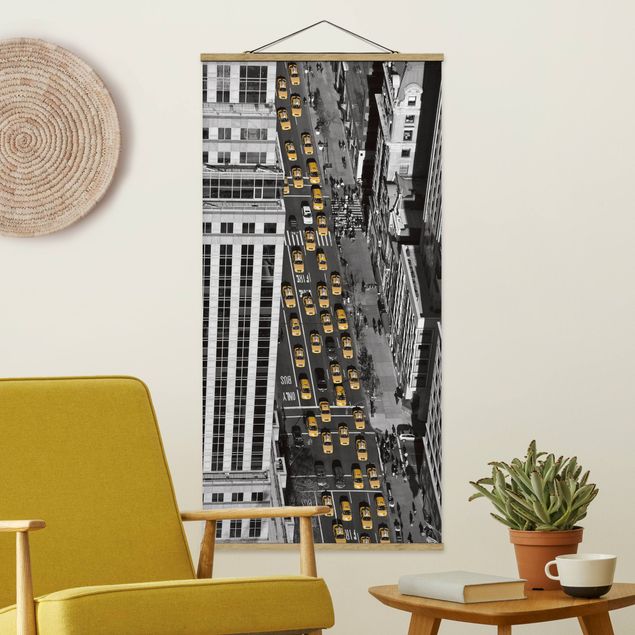 Fabric print with poster hangers - Cap Traffic In Manhatten