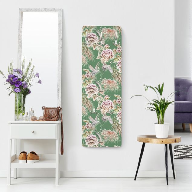 Coat rack modern - Watercolour Birds With Large Flowers In Front Of Green