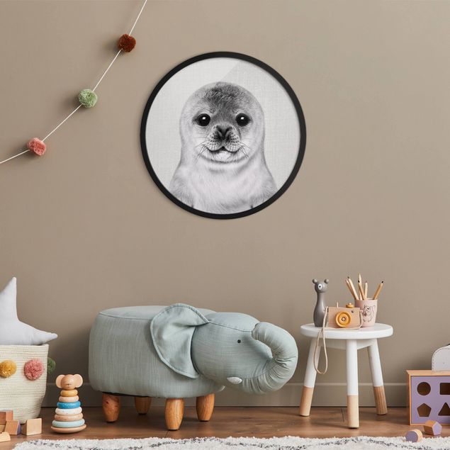Circular framed print - Baby Seal Ronny Black And White