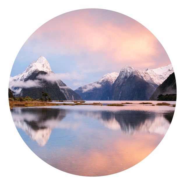 Self-adhesive round wallpaper - Mountains At A Stretch Of Water