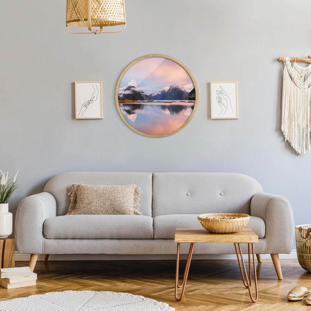 Circular framed print - Mountains At A Stretch Of Water