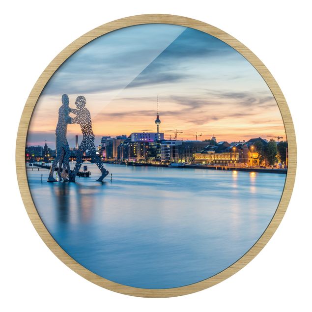 Circular framed print - Skyline Of Berlin With Molecule Man