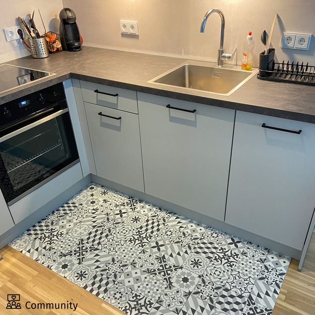 gray rug Geometrical Tile Mix Grey