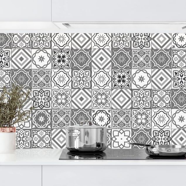 Kitchen splashback patterns Mediterranean Tile Pattern Grayscale